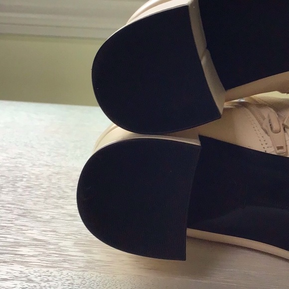 INC Floriann Block Heel Bootie - Picture 5 of 13